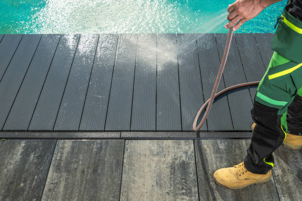 Best Residential Pressure Washing Services  in Ttapoisett Center, MA