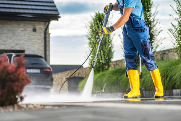 Best Deck Pressure Washing  in Ttapoisett Center, MA